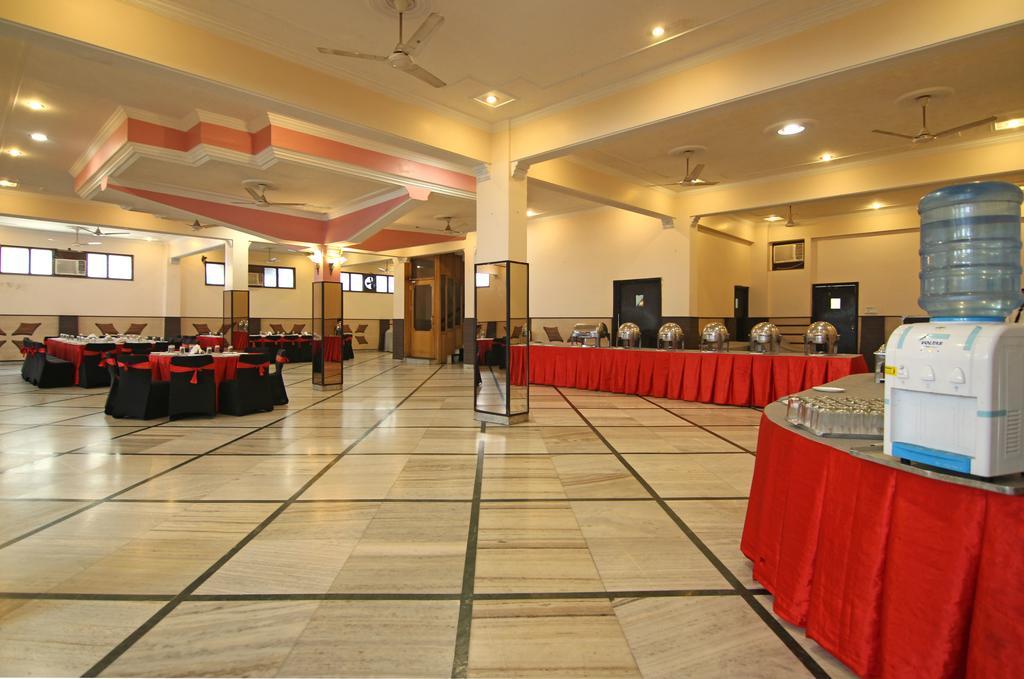 Le Grand Hotel Haridwār Buitenkant foto