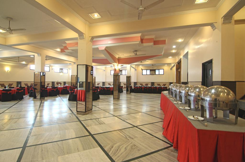 Le Grand Hotel Haridwār Buitenkant foto