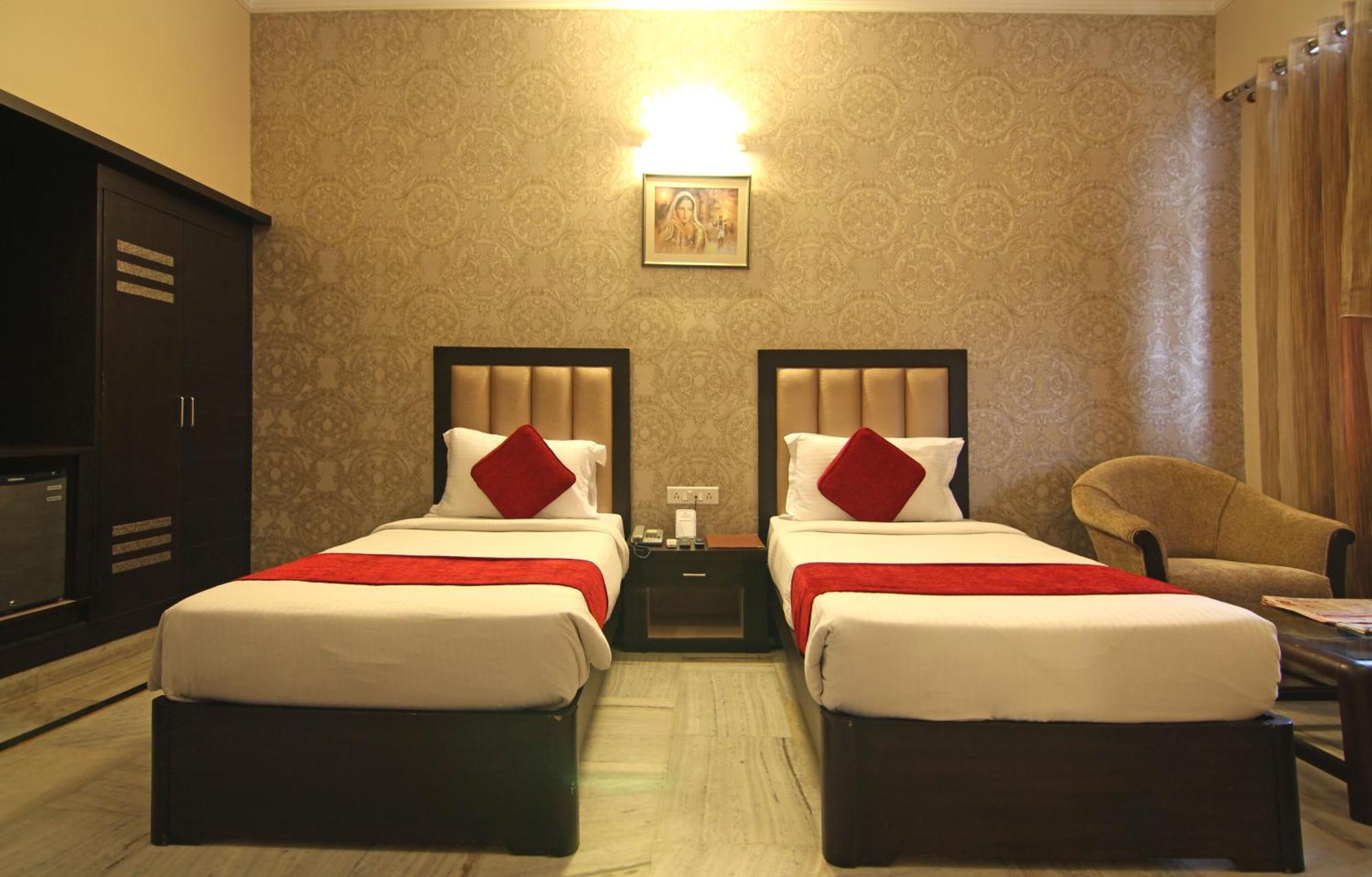 Le Grand Hotel Haridwār Buitenkant foto